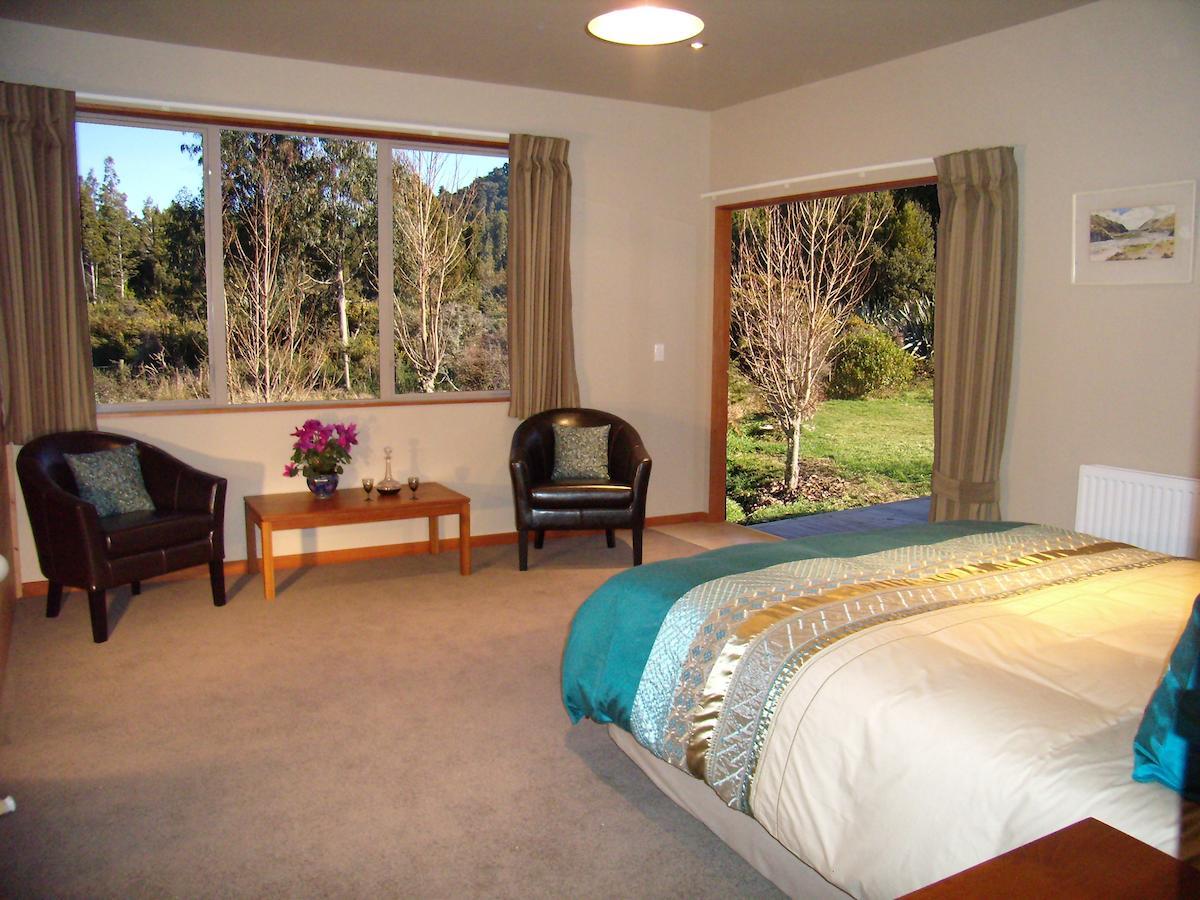Paramata Lodge Kakapotahi Room photo